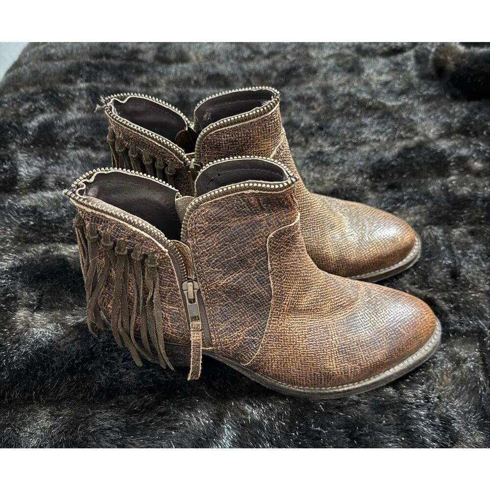 Circle G Corral Boots Womens 8 Brown Leather Western Distressed Fringe Bootie